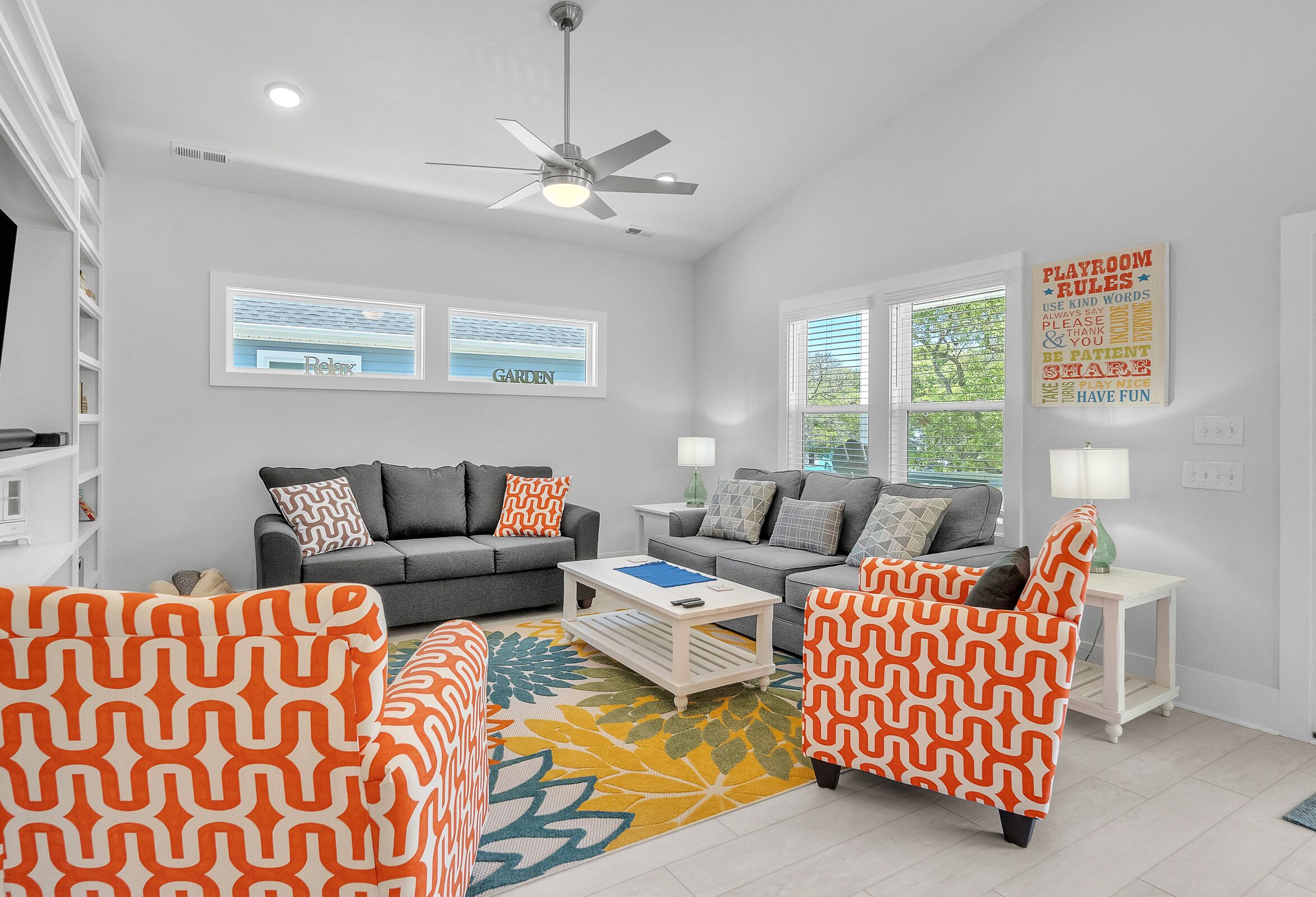 Legasea - Modern, Coastal Home Centrally Located to Shops, Parks, Beach and More