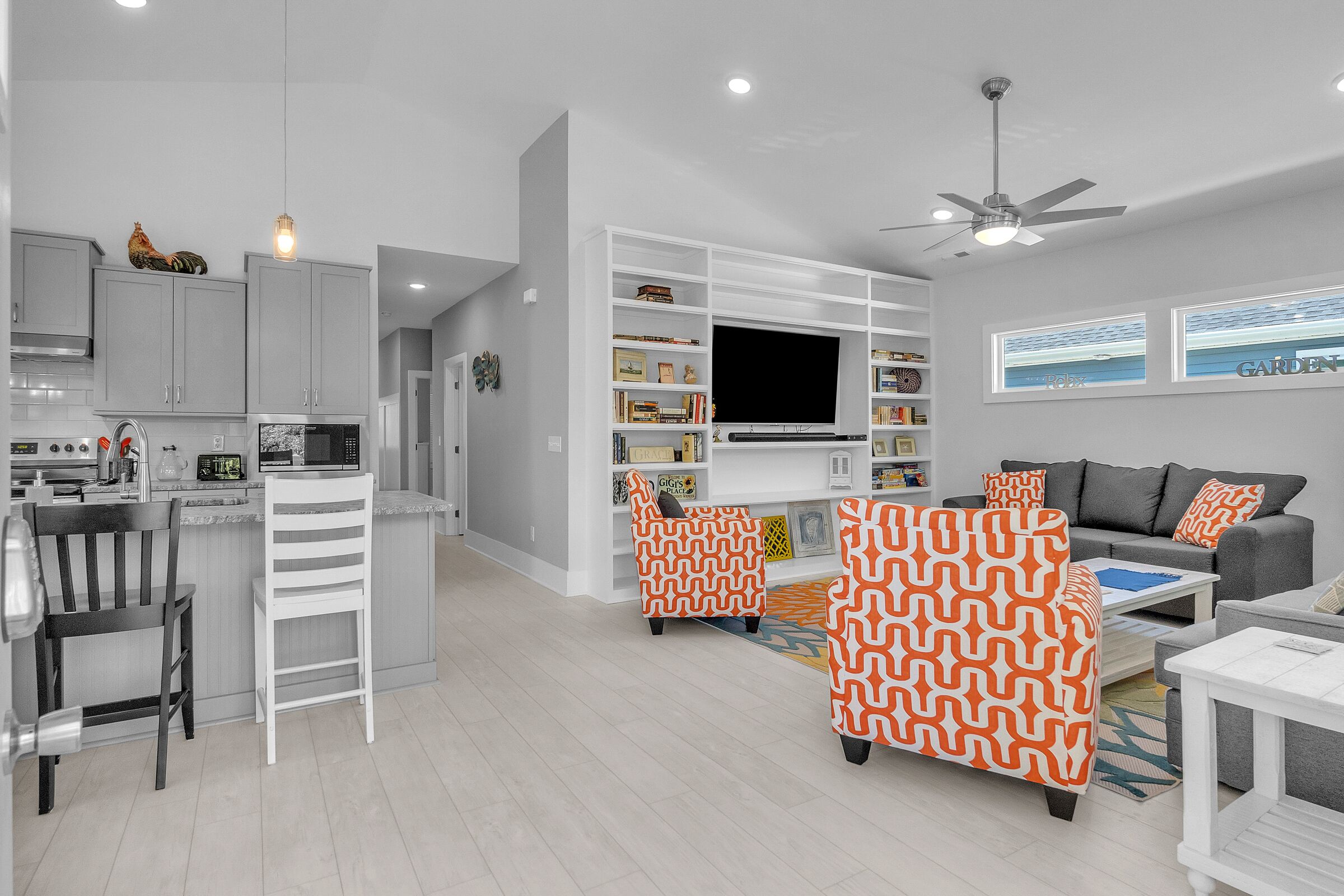 Legasea - Modern, Coastal Home Centrally Located to Shops, Parks, Beach and More