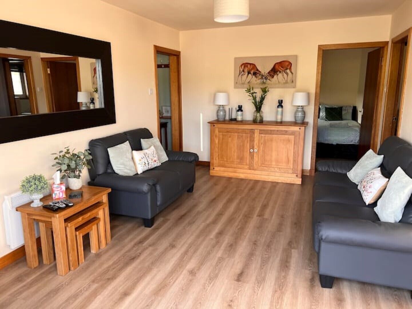 Woodrow cottage with 6 seater private hottub