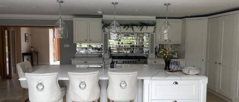 Refrigerador y horno