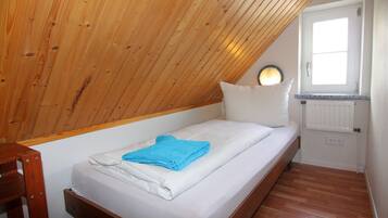 2 Schlafzimmer, Reisekinderbett, kostenloses WLAN