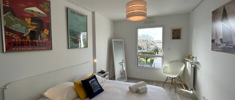 2 chambres, fer et planche à repasser, Wi-Fi gratuit, draps fournis