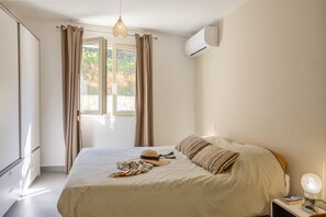 3 Schlafzimmer, Bügeleisen/Bügelbrett, Bettwäsche