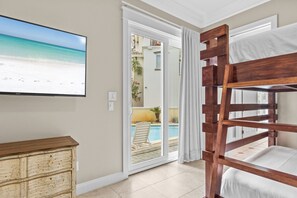 6 chambres, bureau, fer et planche à repasser, accès au Wi-Fi (inclus)