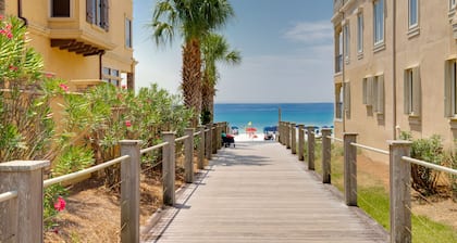 Large Family Home - Private Beach - Private Pool - Hot Tub