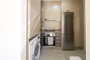 Microwave, oven, stovetop, coffee/tea maker