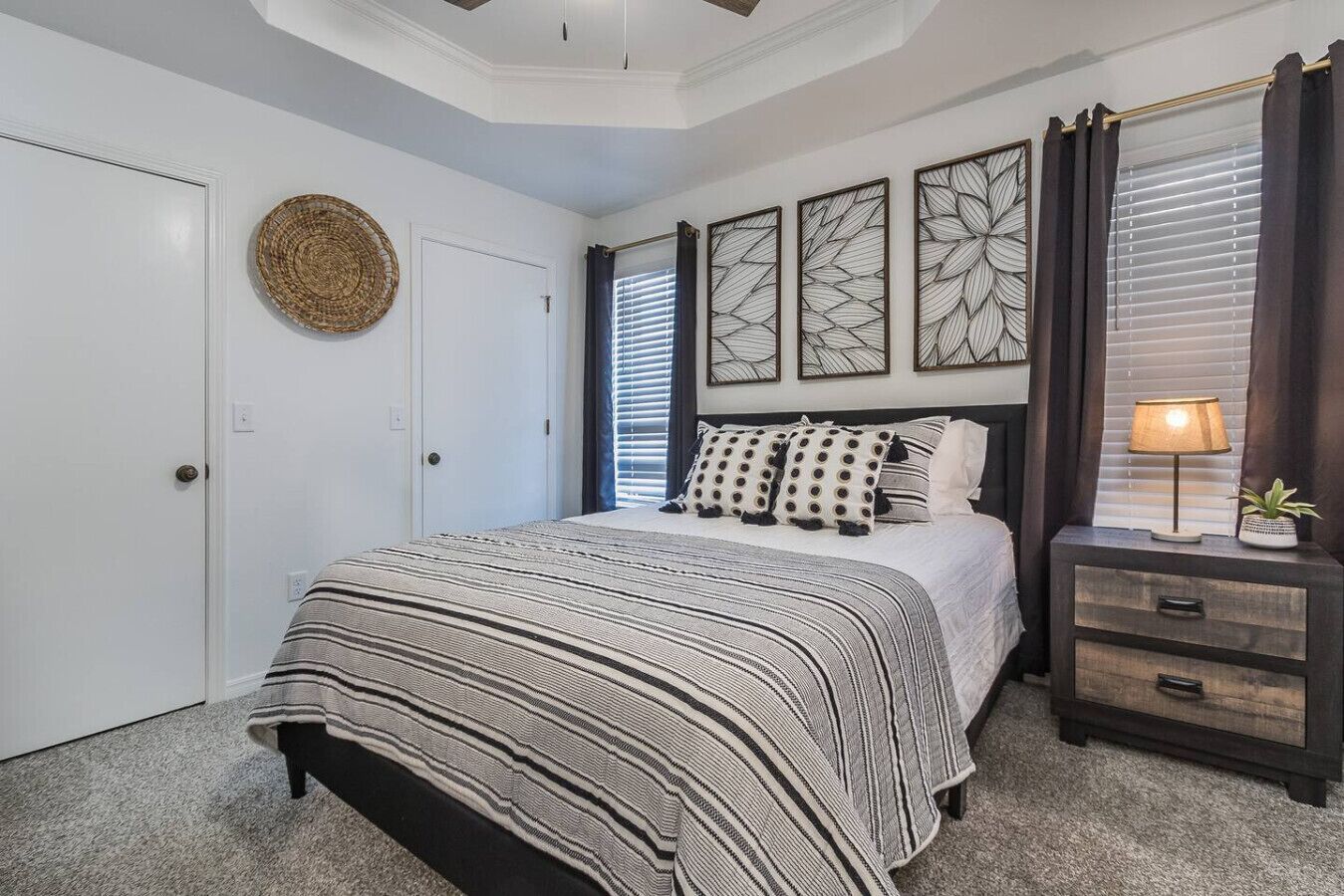 2 bedrooms, iron/ironing board, free WiFi, bed sheets