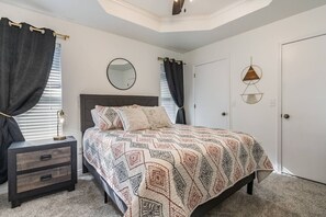 2 chambres, bureau, fer et planche à repasser, Wi-Fi gratuit