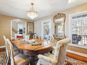 Dining - Short drive to Downtown Cambridge | Private Dock | Guest House | Pool | Hot Tub (Cambridge)