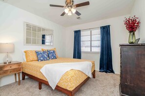 2 chambres, fer et planche à repasser, Wi-Fi gratuit, draps fournis