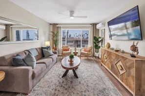 Smart TV, foosball, stereo - Beachside Bliss | Tower 9 Getaway Across from the Sand (Oceanside)