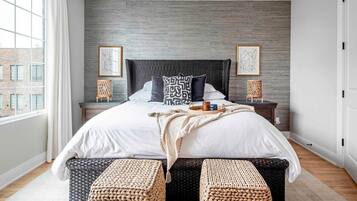 3 bedrooms, desk, iron/ironing board, WiFi