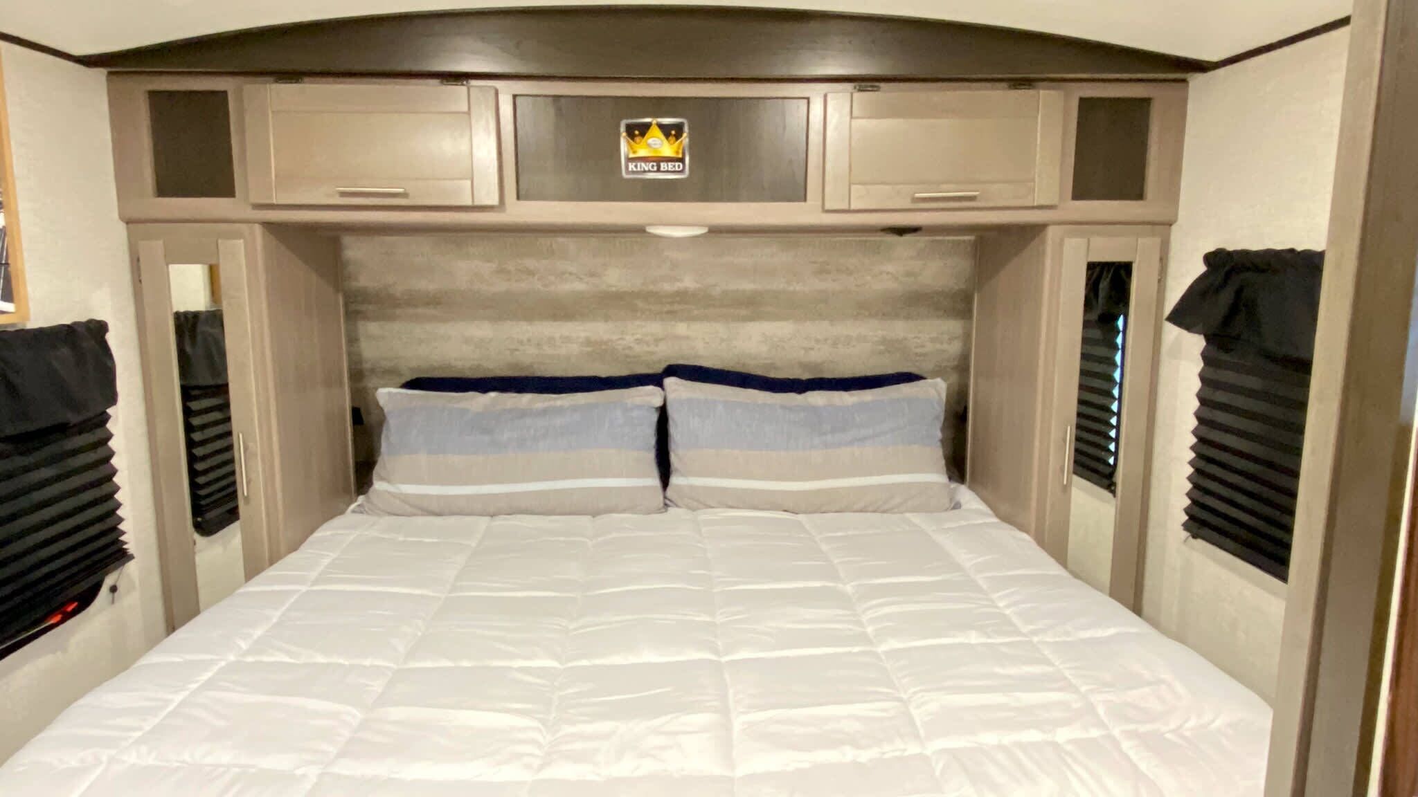 Waterfront glamping on the bay with fishing dock