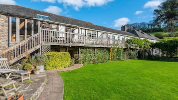 Cottage | Front of property