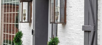 Enriched with history & tradition is where you will find Lexington's Carriage House