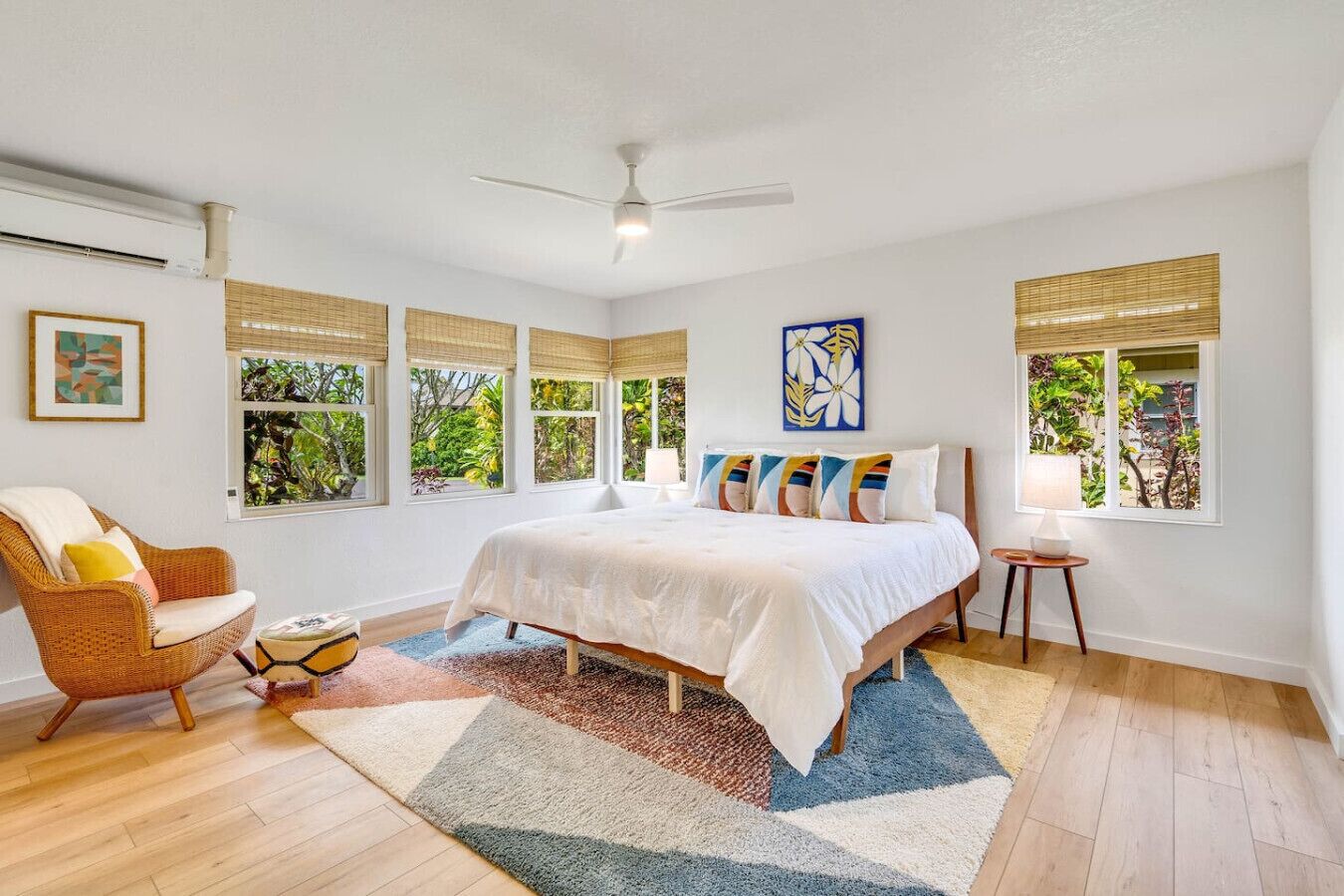 3 Schlafzimmer, Schreibtisch, Bügeleisen/Bügelbrett, Reisekinderbett