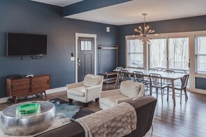 Smart TV, fireplace, video games