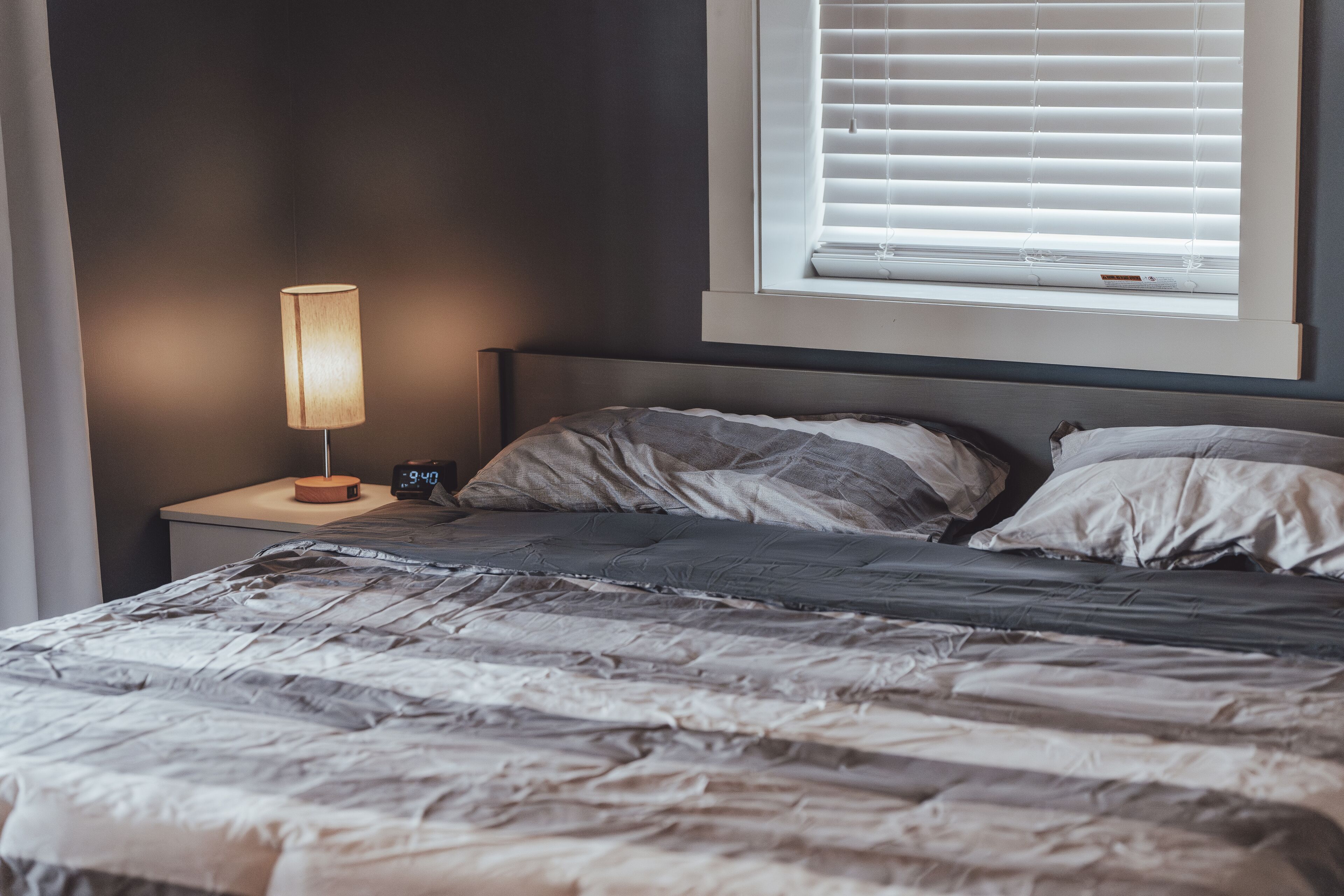 Spacious luxury cabin with hot tub and a great view!