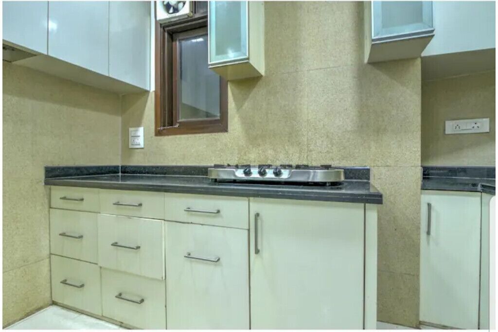 Pleasant 3BR Apartment Park Facing, Location👍