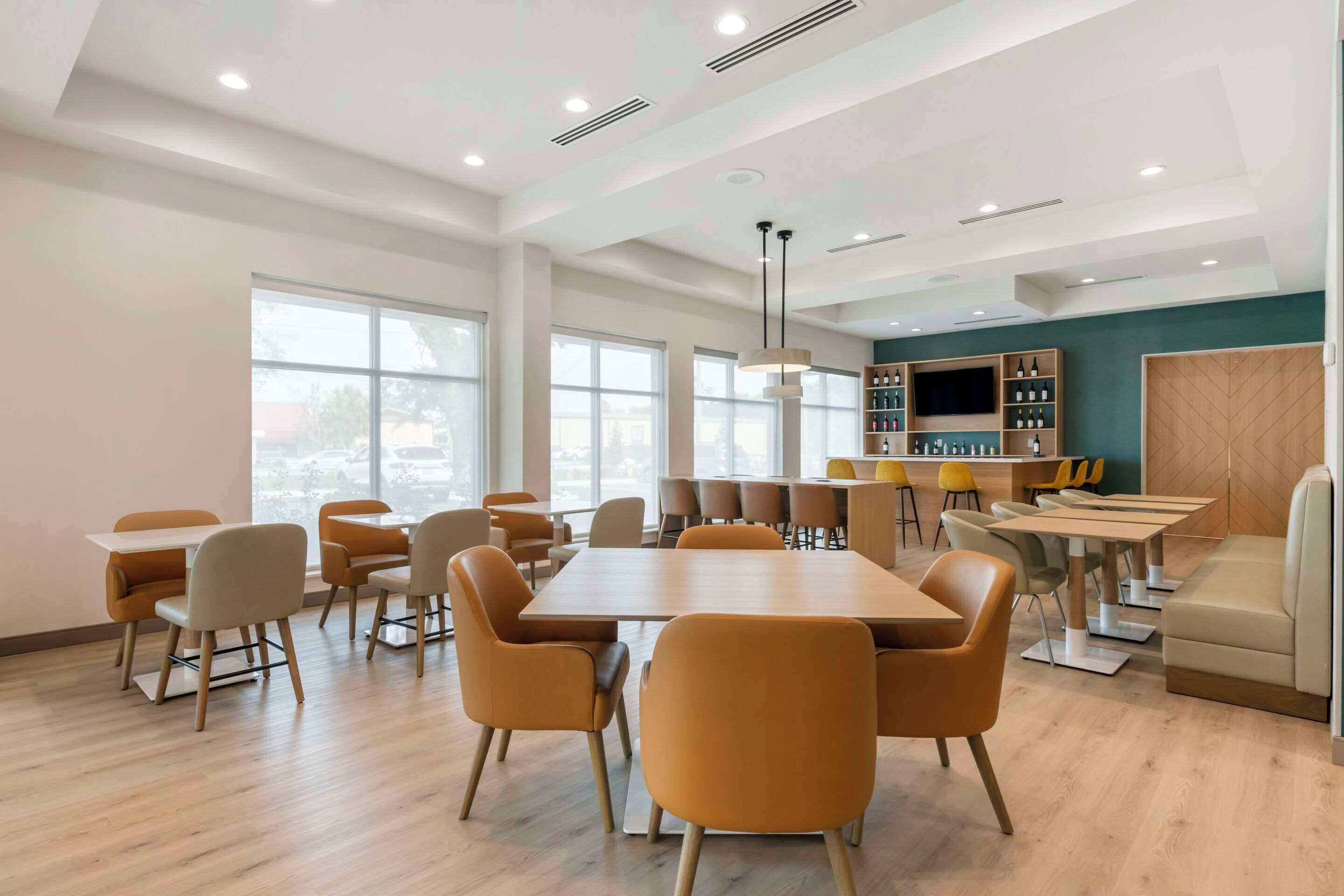 Free daily full breakfast