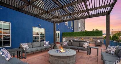 Comfort Suites Richmond East