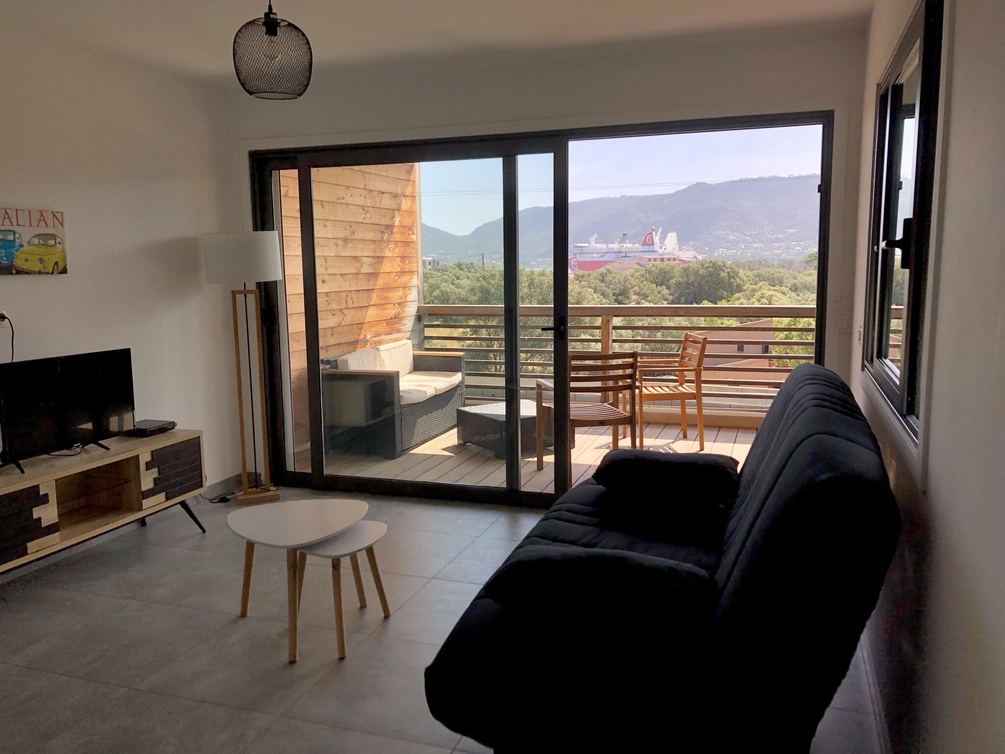 Pool Studio, 200m from the port of Porto Vecchio for 2 people