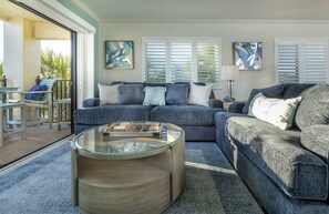 TV - Land's End 4-306- Bayfront Coastal Serenity (Treasure Island)