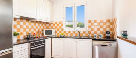 Mikrowelle, Geschirrspüler