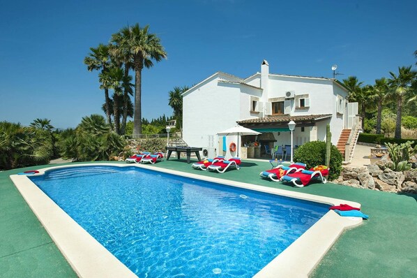 Pool - Villa Conxa Bisanyes by Villa Plus (Mallorca)