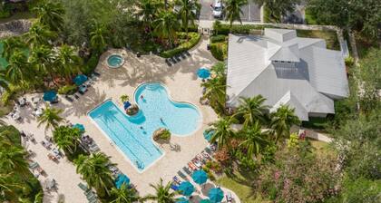 Lely Greenlinks 2nd Floor - on Golf Course, Minutes from Beaches, Downtown!