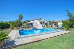 Unclassified image, 3 of 21, button