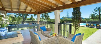 Villa Monserrat by Villa Plus