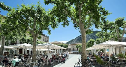 Villa Monserrat by Villa Plus
