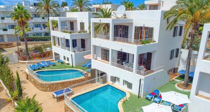 Villa Roca Marina II Pou Dor II by Villa Plus