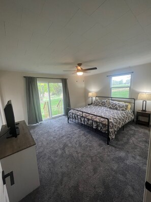 3 bedrooms, free WiFi, bed sheets