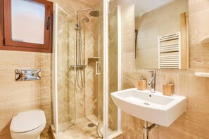 Hair dryer, towels - Villa Les Pells by Villa Plus (Crestatx)