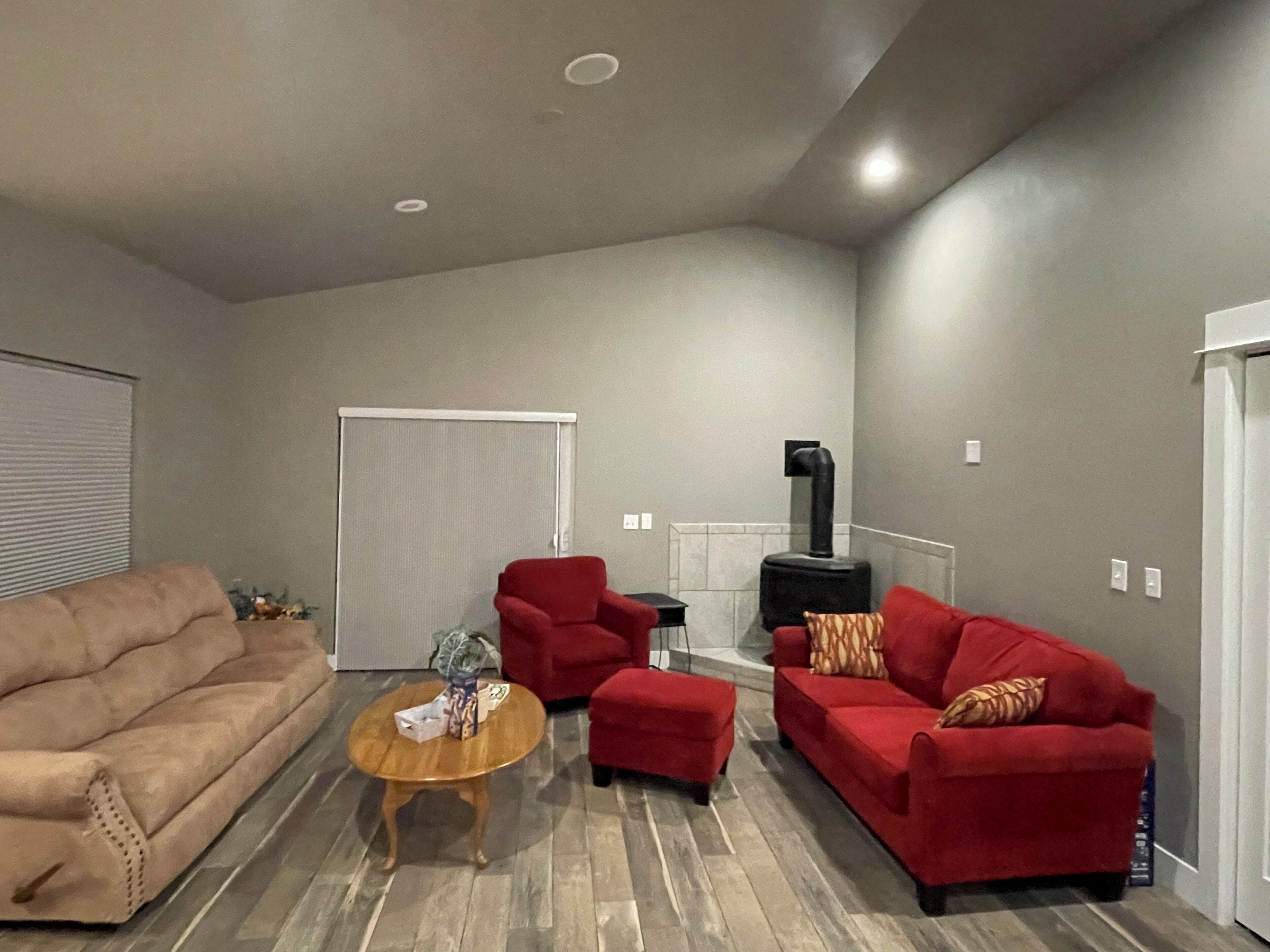 New House close to Yellowstone Park
Magpie Fields