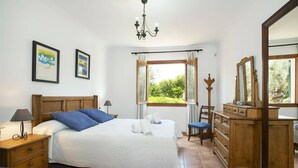 3 habitaciones, tabla de planchar con plancha y wifi gratis 