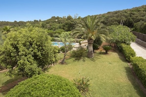 Property grounds - Villa Vidrier II by Villa Plus (El Vilà)
