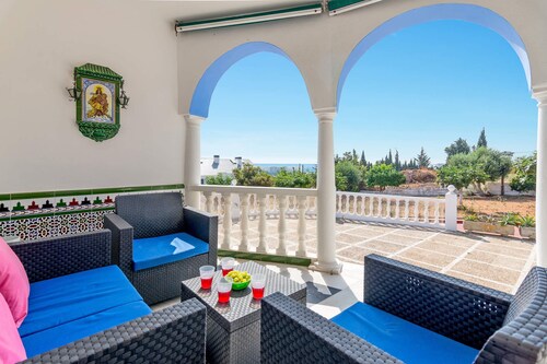 Villa Tia Ana by Villa Plus