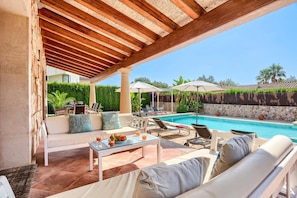 Terrace/patio - Villa La Boveda by Villa Plus (Crestatx)