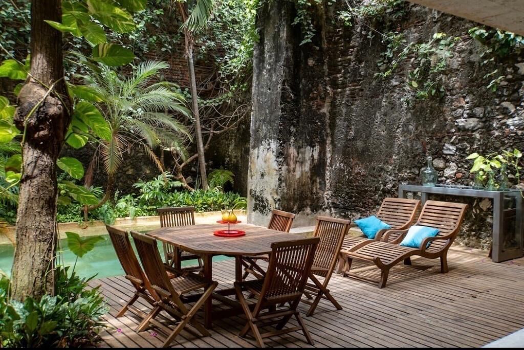 Luxury Living in the Heart of Cartagena: Book Your Stay Today!