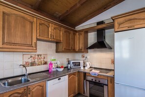 Microondas y lavavajillas 