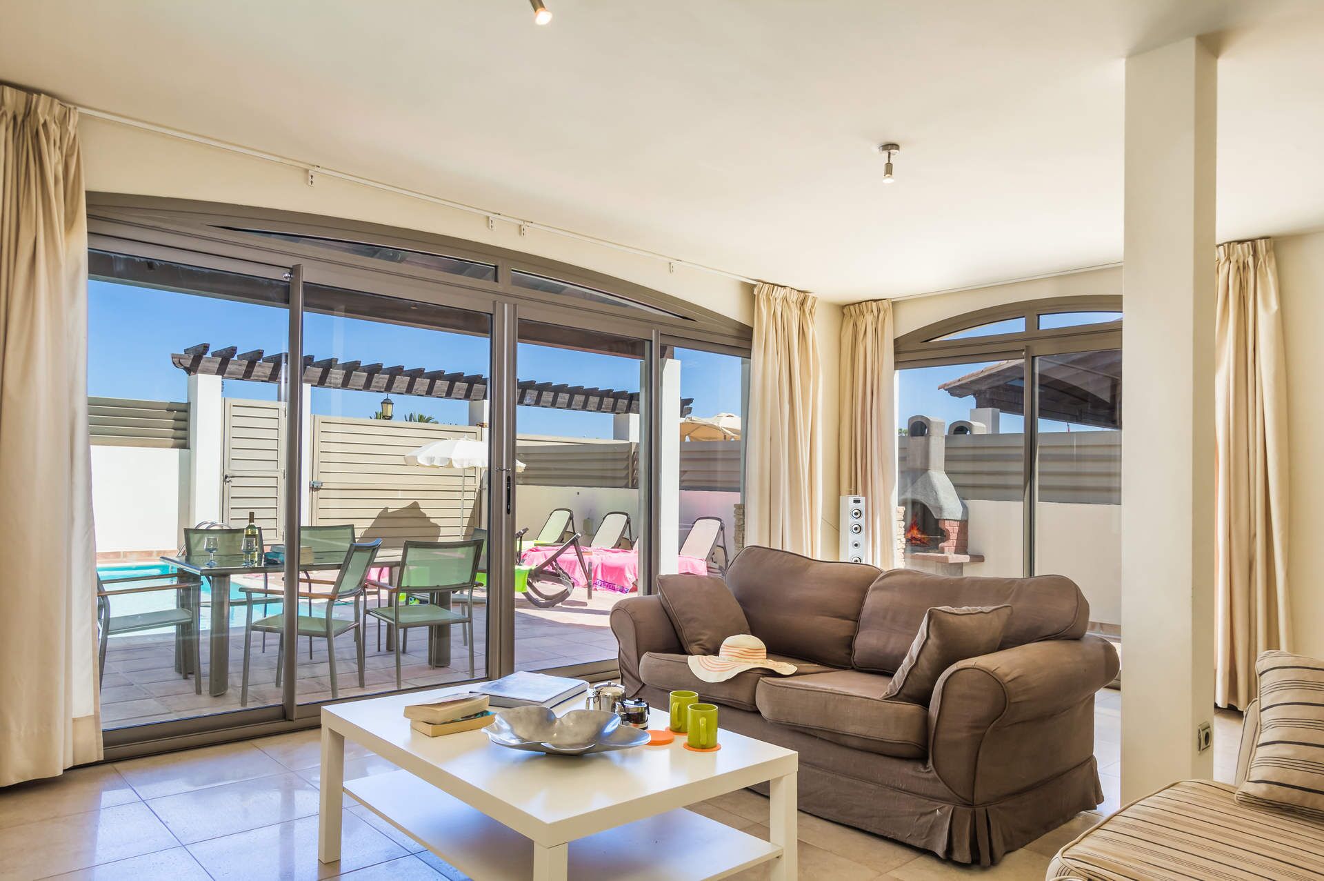 تلفزيون ذكي