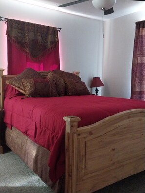 3 bedrooms, iron/ironing board, free WiFi, bed sheets