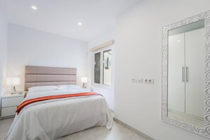 3 bedrooms, WiFi, bed sheets