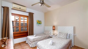 2 bedrooms, iron/ironing board, WiFi (free), bed sheets