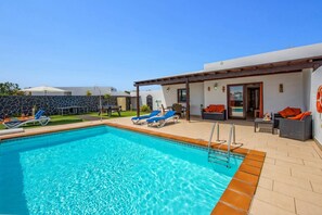 Pool - Villa Ramon by Villa Plus (Playa Blanca)