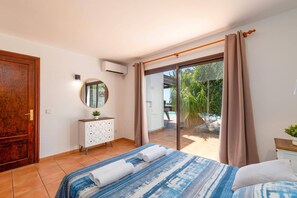 3 habitaciones, tabla de planchar con plancha y wifi gratis