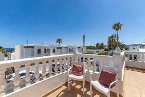 Property grounds - Villa Susie by Villa Plus (Puerto del Carmen)